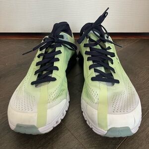 On cloud “cloud flow” sneakers in green